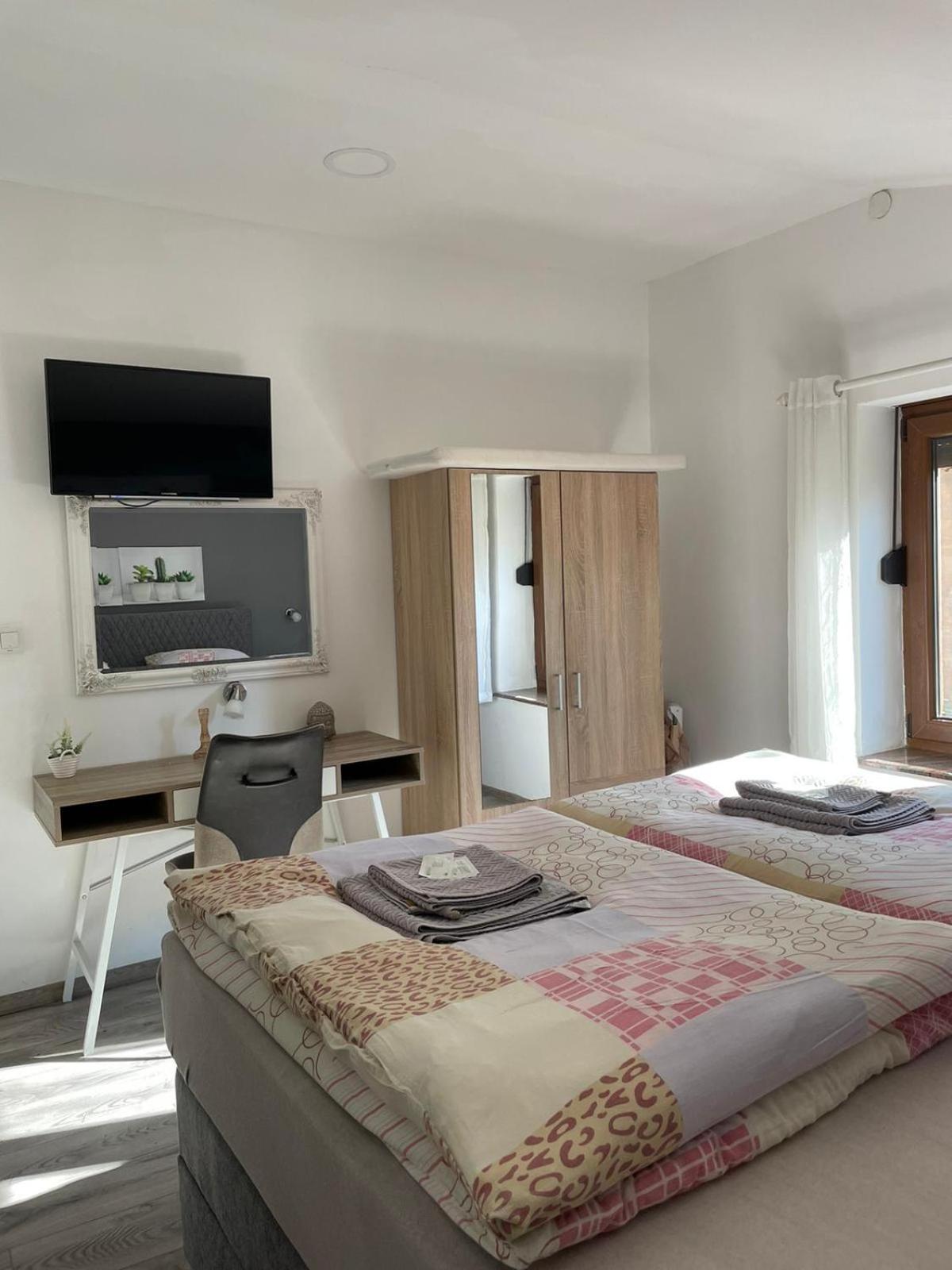 Apartman Dujmovic 1 Otocac Room photo